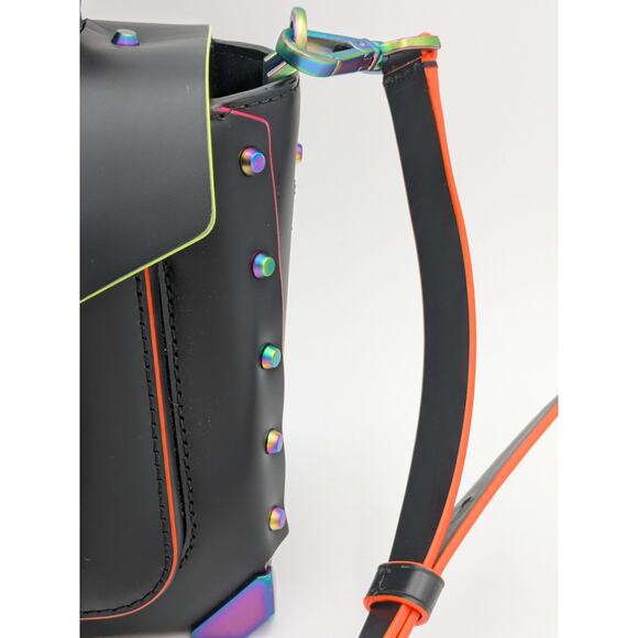 Michael Kors Manhattan Medium Contrast-Trim Leather Satchel in Black neon - Picture 15 of 16